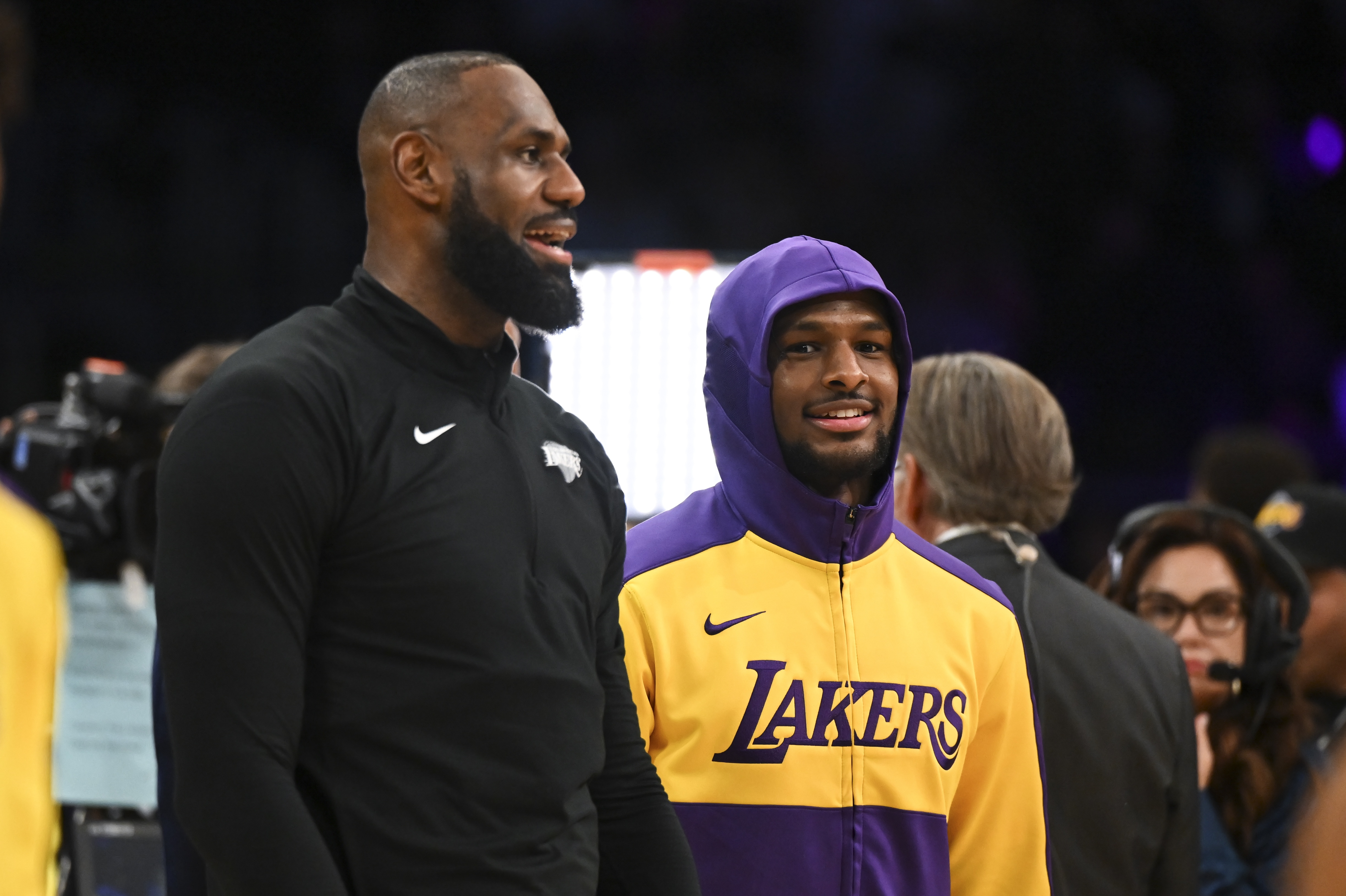 父子同心筑梦 NBA新星布朗尼畅想与詹皇并肩征战的篮球未来