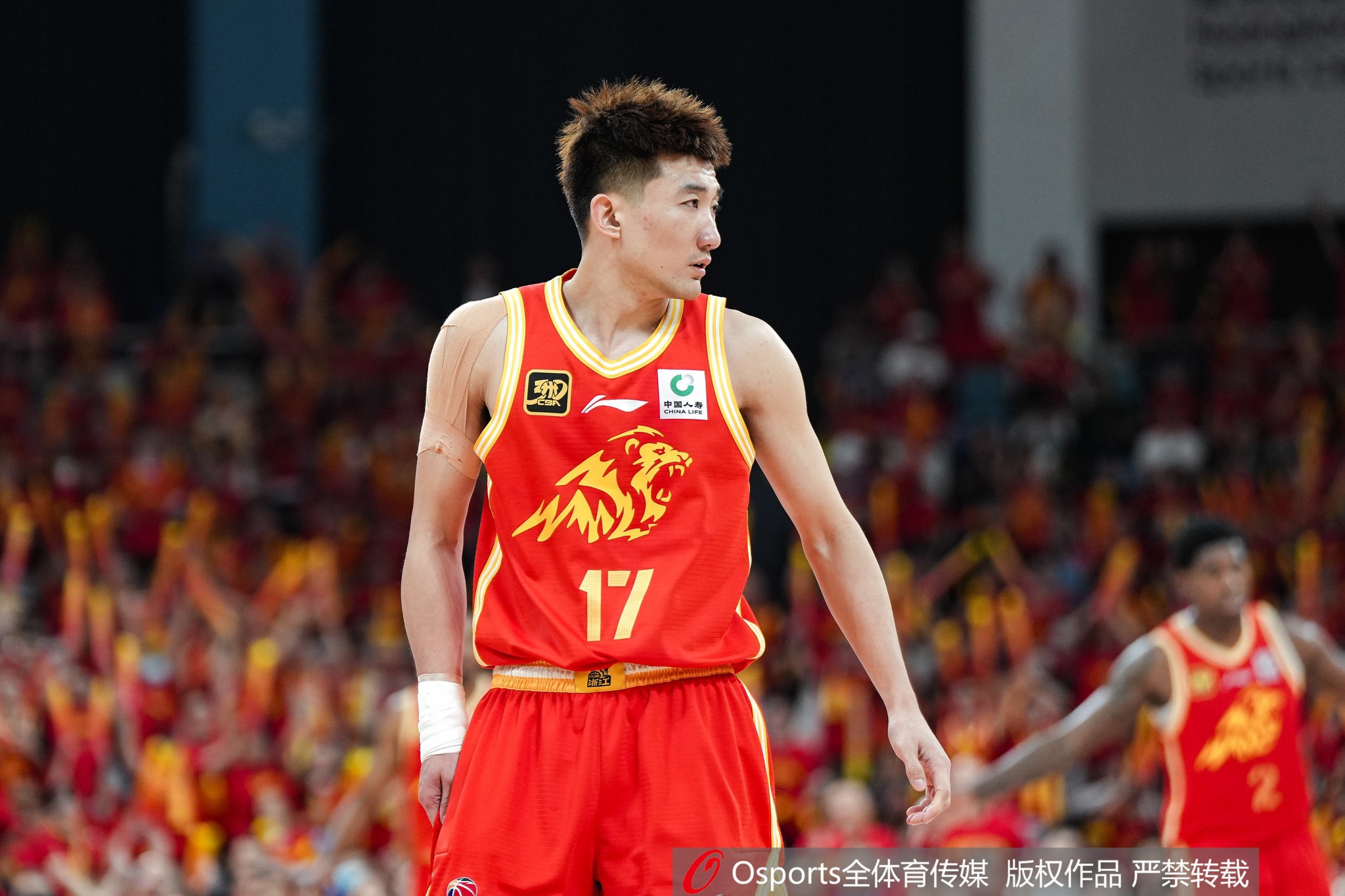 孙铭徽手感冰凉半场仅2分 广厦核心状态低迷亟待复苏